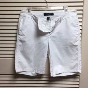 White Bermuda shorts Nine West